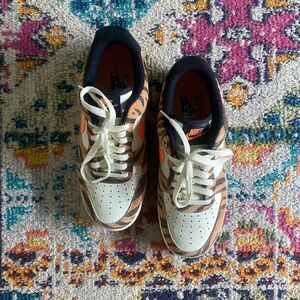 Nike shoes size 8.5 in men’s women’s size 10 worn once